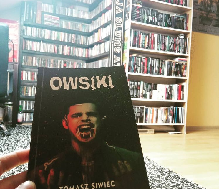 Szybka opinia o bezkompromisowym horrorze Tomasza Siwca – „OWSIKI”.